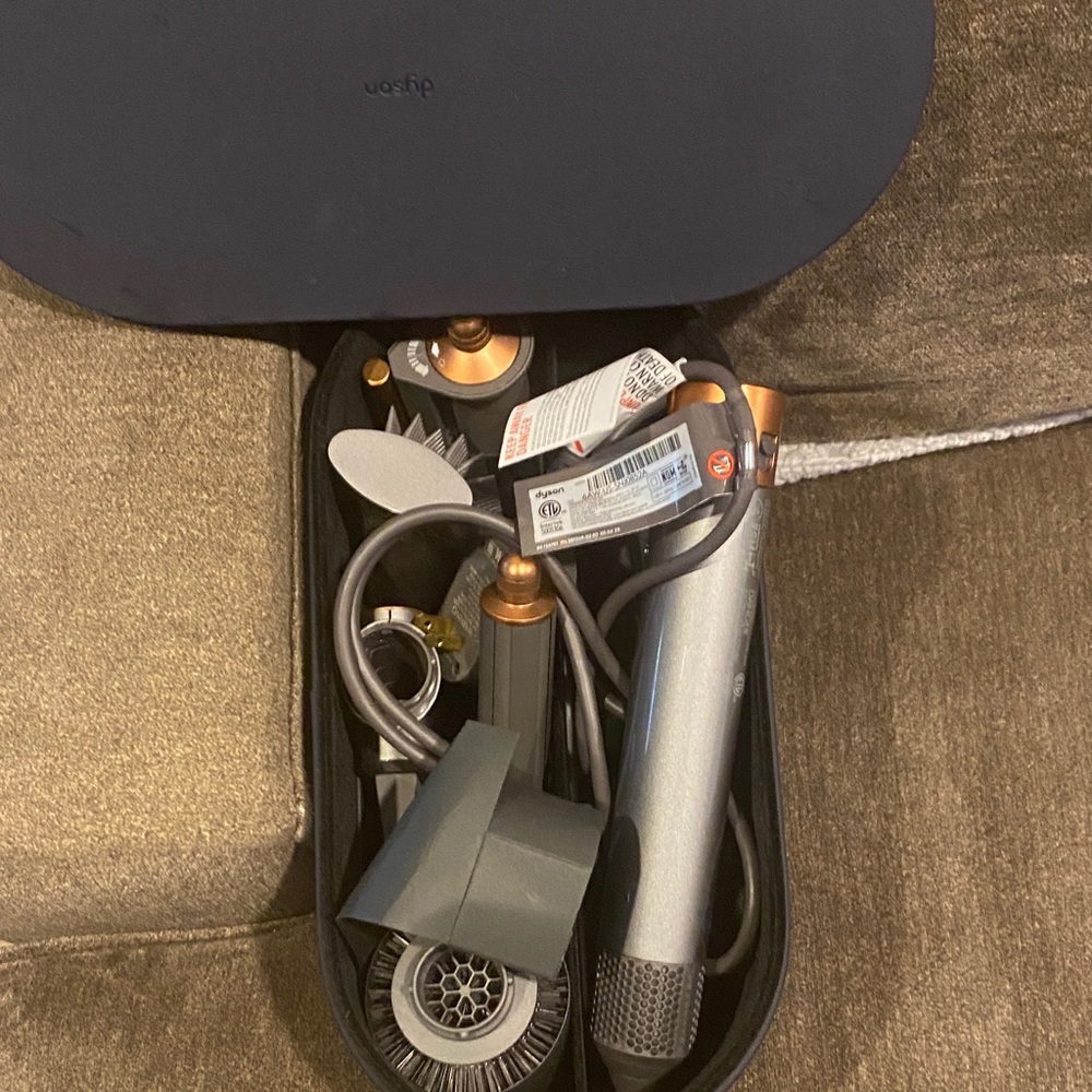 Dyson Multi-Styler Set in Black and Silver